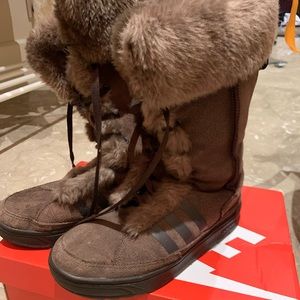 Adidas originals NEO winter fur boots, US7